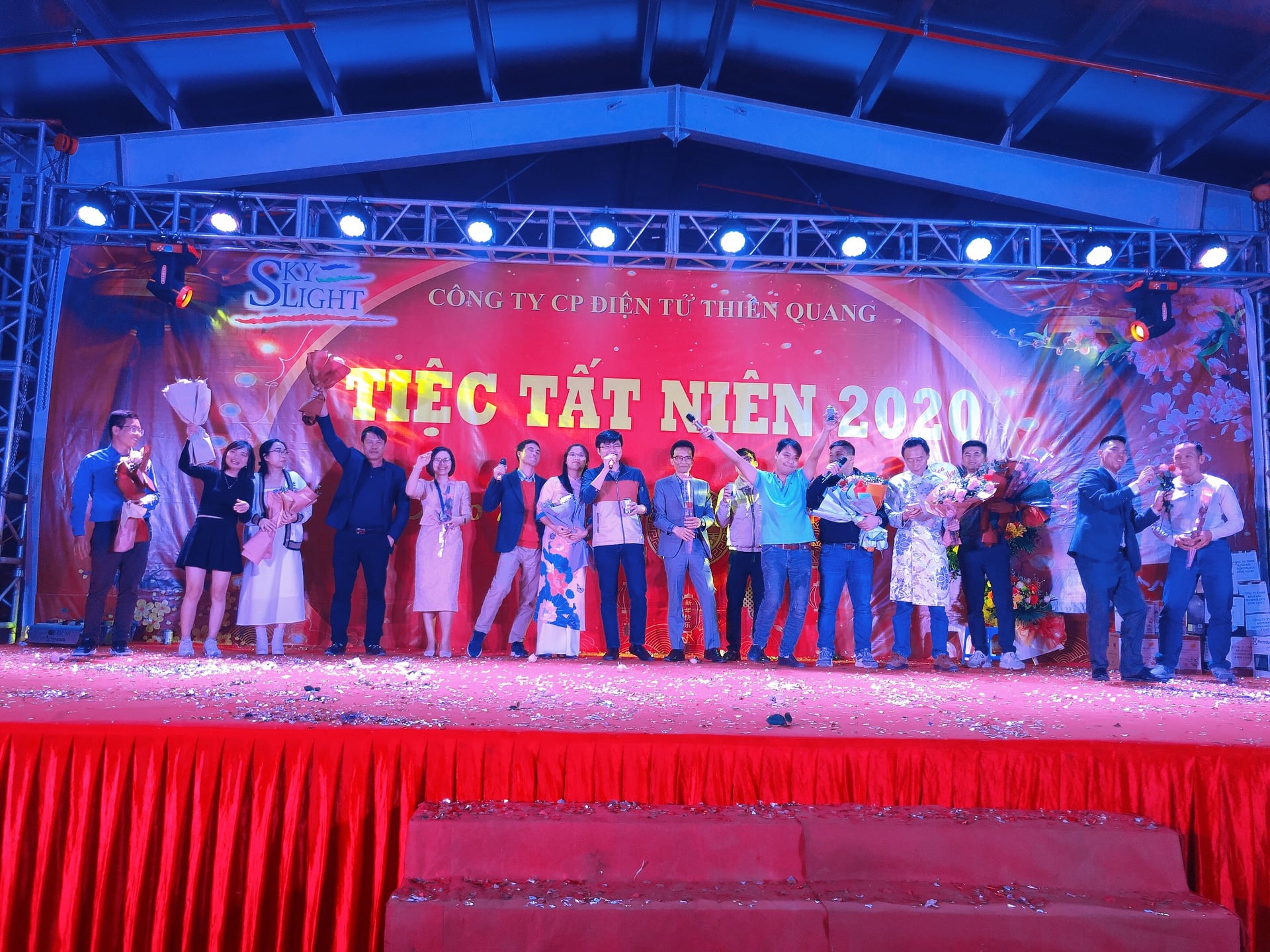 Cong Ty Cp Dien Tu Thien Quang Tuyen Dung Shift Leader San Xuat 6