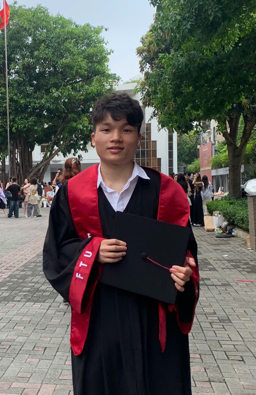 image z6673340631819 ffc5a0cd294c9b9c92c448365ef43a1e 050625 024850